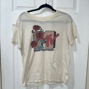MTV Cream and Red Graphic Tee Relaxed Fit